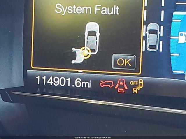 Ford Explorer Xlt Image 12