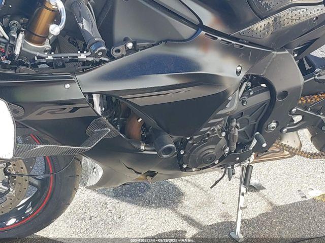 Yamaha Yzf1000 Image 11