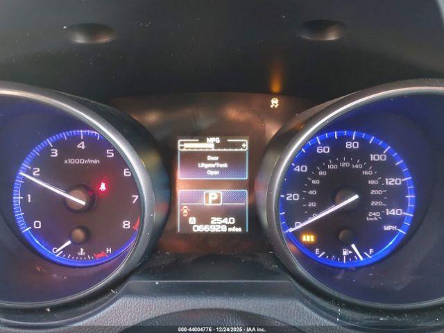 Subaru Outback 2.5i Limited Image 8