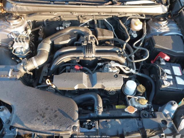 Subaru Outback 2.5i Limited Image 13