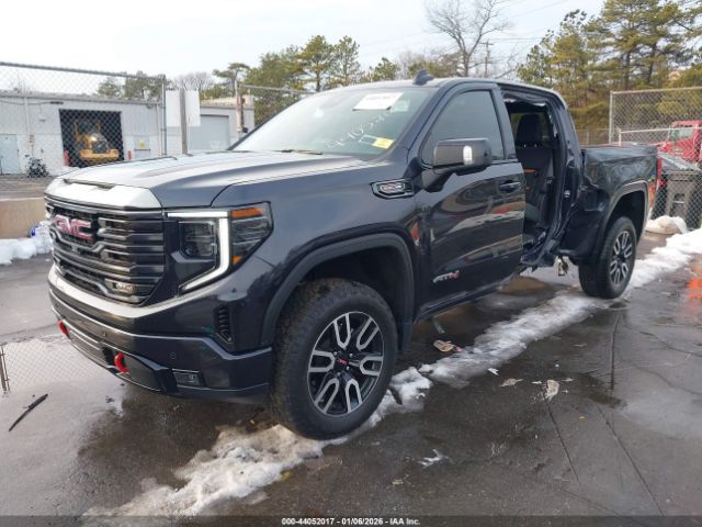 GMC Sierra 1500 4wd  Short Box At4 Image 4