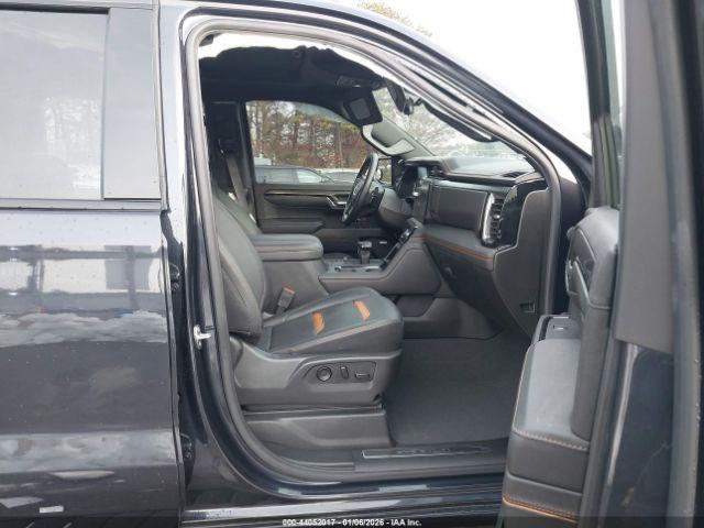 GMC Sierra 1500 4wd  Short Box At4 Image 6