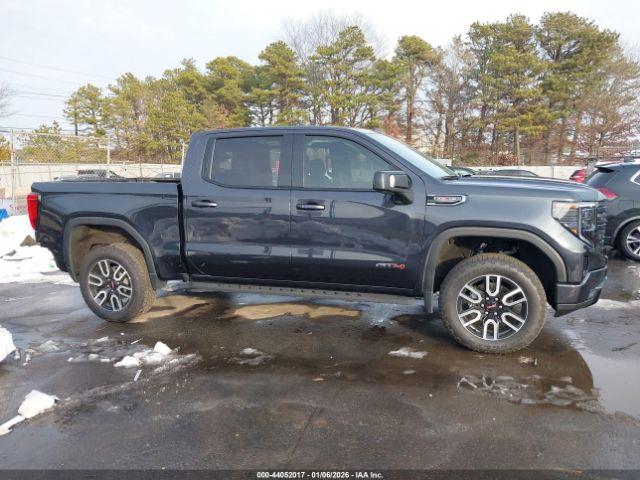 GMC Sierra 1500 4wd  Short Box At4 Image 16