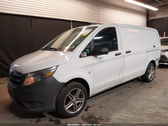 Mercedes-Benz Metris Image 2