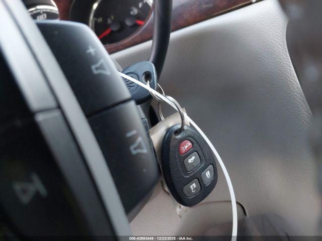 Buick Lucerne Cxl Image 7