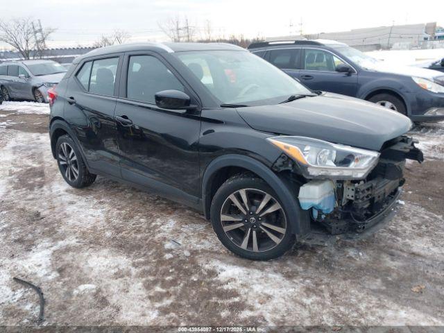  Salvage Nissan Kicks