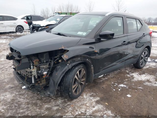 Nissan Kicks Sv Image 2