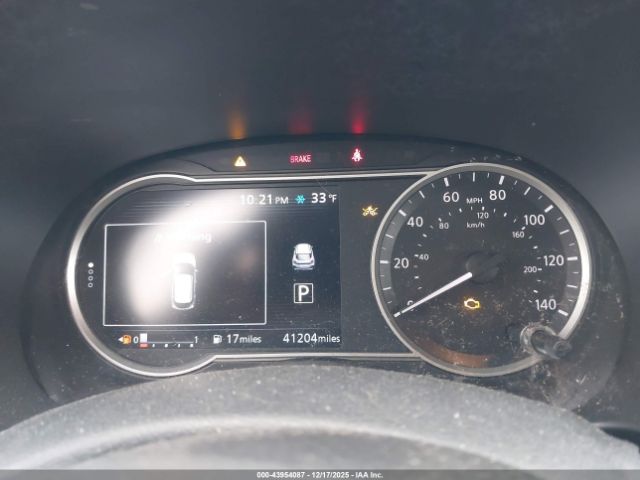 Nissan Kicks Sv Image 4