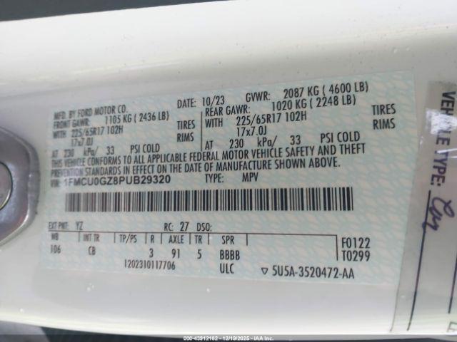 Ford Escape Active Image 16