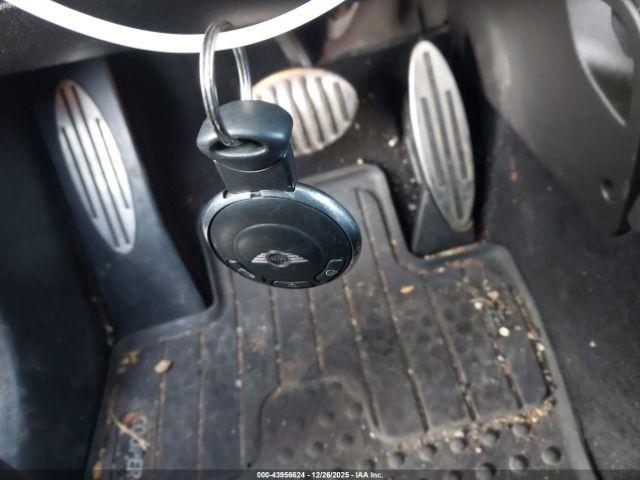 MINI Paceman Cooper S Image 10