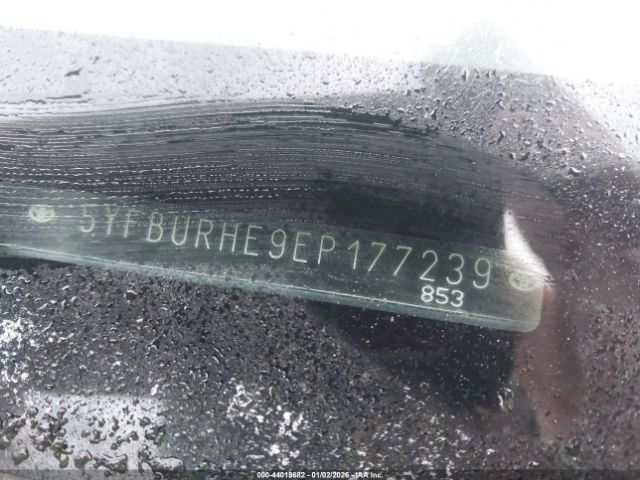 Toyota Corolla Le Image 14