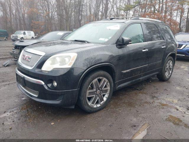 GMC Acadia Denali Image 10
