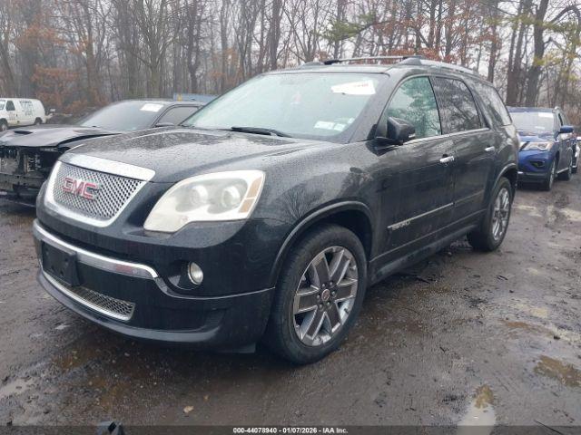 GMC Acadia Denali Image 6
