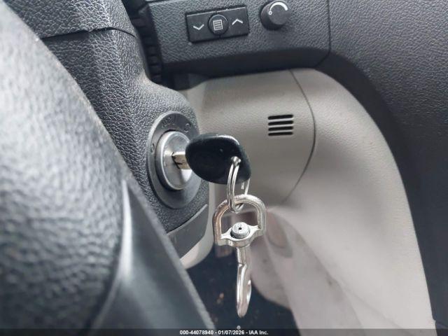 GMC Acadia Denali Image 11