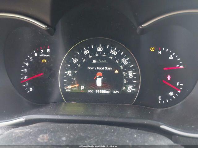 Kia Sorento Limited V6 Image 8