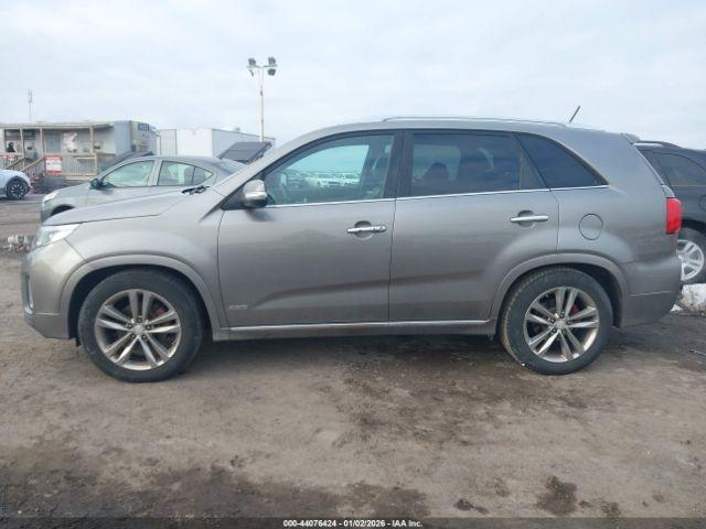 Kia Sorento Limited V6 Image 14