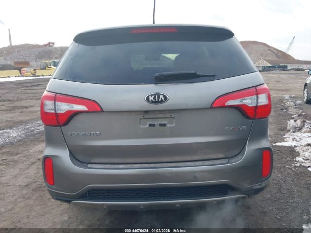 Kia Sorento Limited V6 Image 16