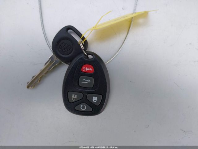 Buick Enclave Convenience Image 12