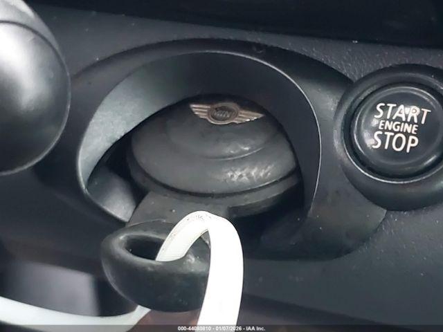 MINI Cooper S Image 8