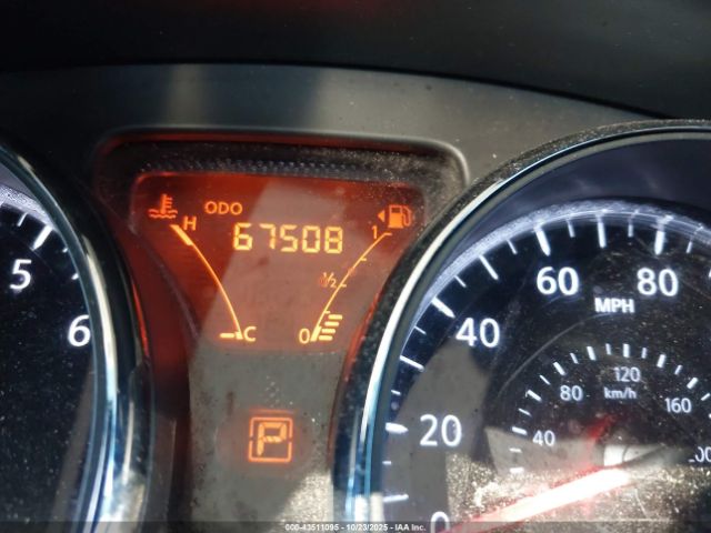 Nissan Versa 1.6 Sl Image 12