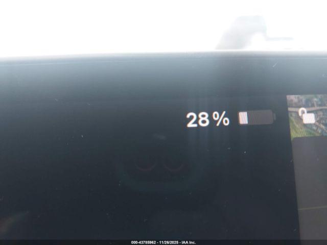 Tesla Model Y Long Range Dual Motor All-wheel Drive Image 6