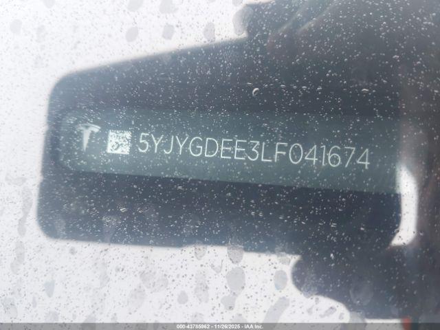 Tesla Model Y Long Range Dual Motor All-wheel Drive Image 9