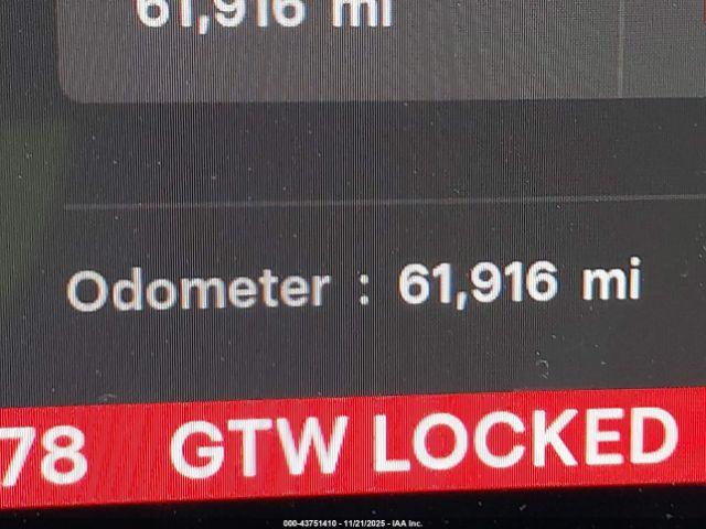 Tesla Model Y Performance Dual Motor All-wheel Drive Image 5