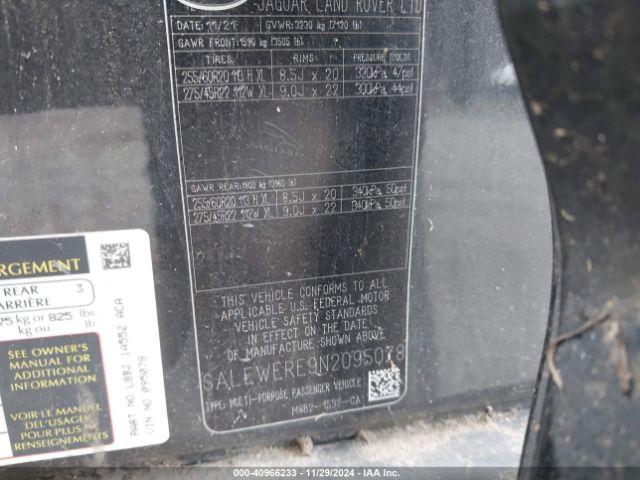 Land Rover Defender Image 8