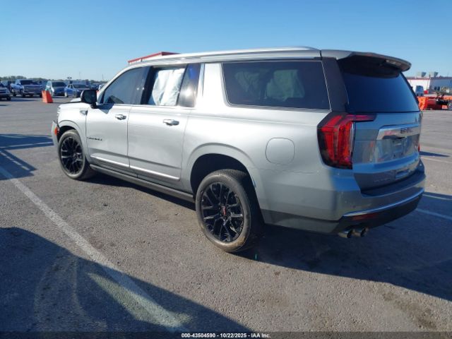 GMC Yukon 4wd Denali Image 7