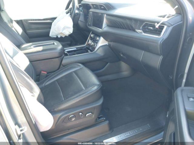 GMC Yukon 4wd Denali Image 2