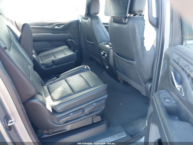 GMC Yukon 4wd Denali Image 4