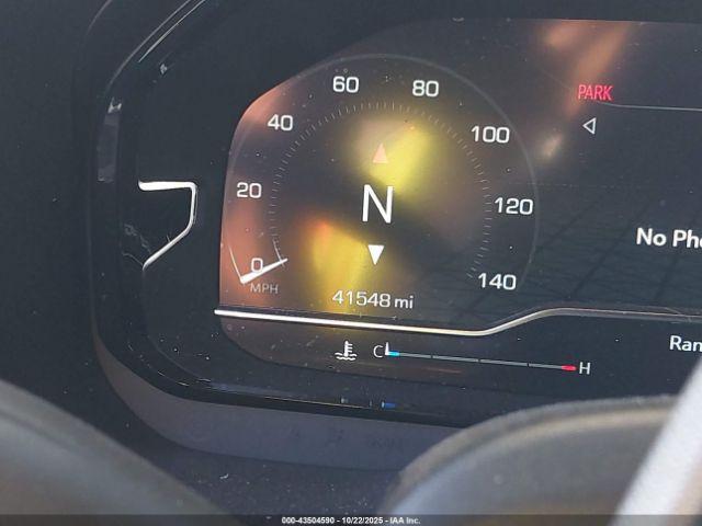 GMC Yukon 4wd Denali Image 9