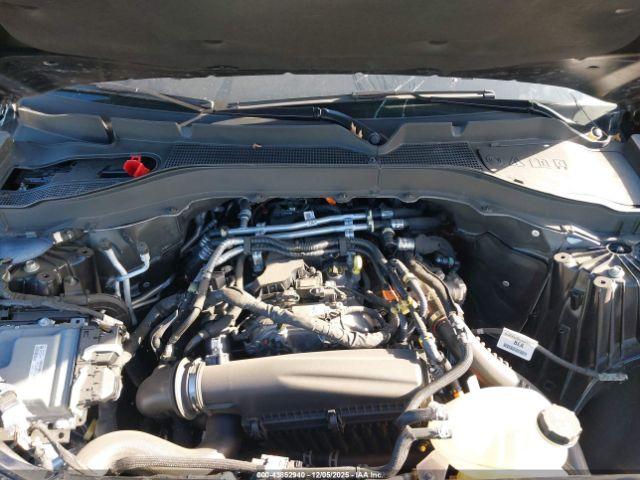 Ford Explorer Active Image 14