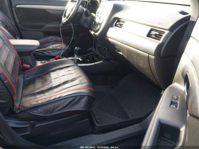 Mitsubishi Outlander Se Image 16