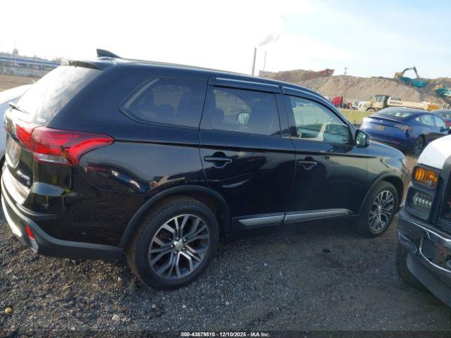 Mitsubishi Outlander Se Image 6