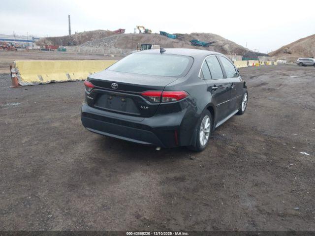 Toyota Corolla Xle Image 2