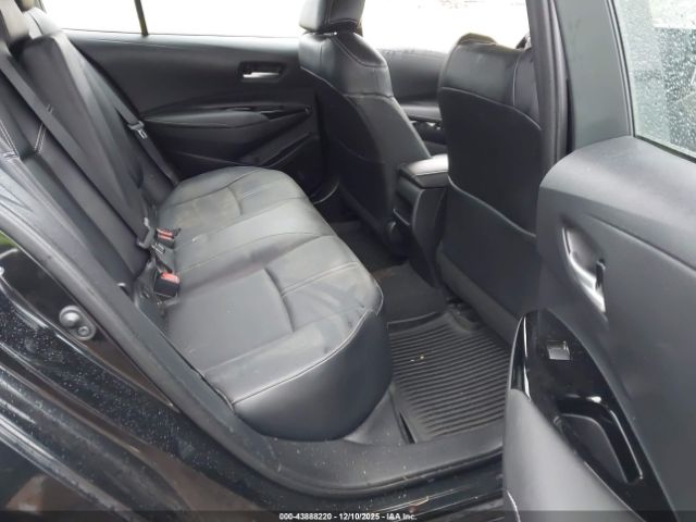 Toyota Corolla Xle Image 3