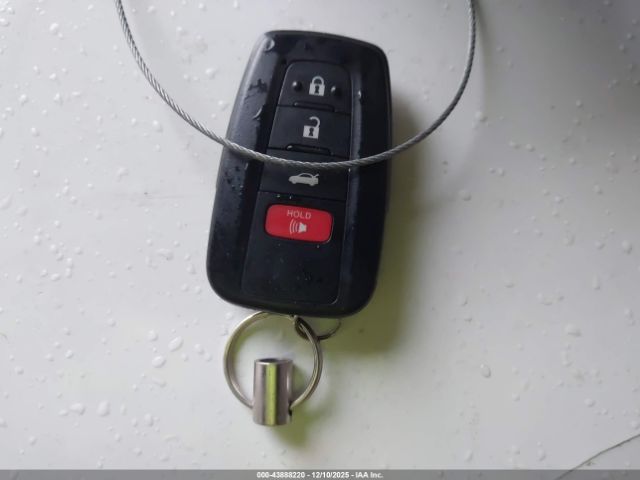 Toyota Corolla Xle Image 12