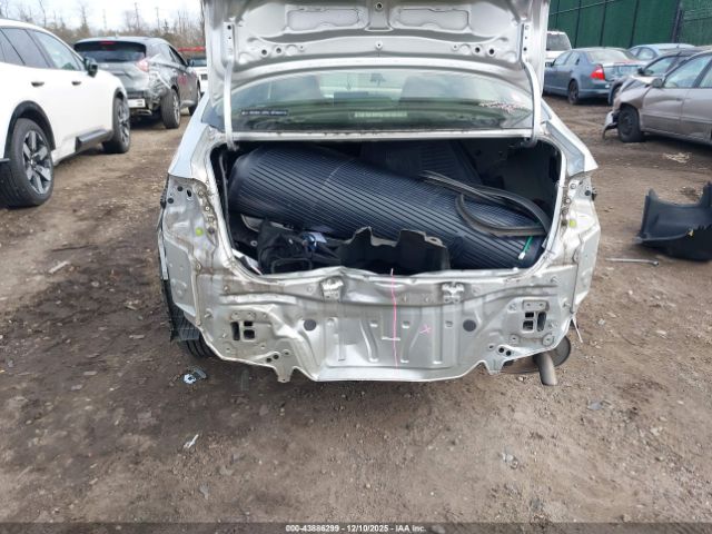 Toyota Corolla Le Image 5