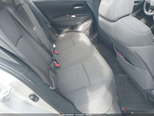 Toyota Corolla Le Image 11