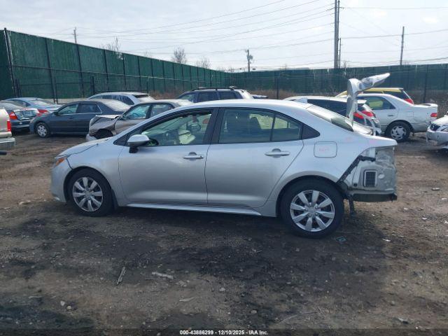 Toyota Corolla Le Image 17