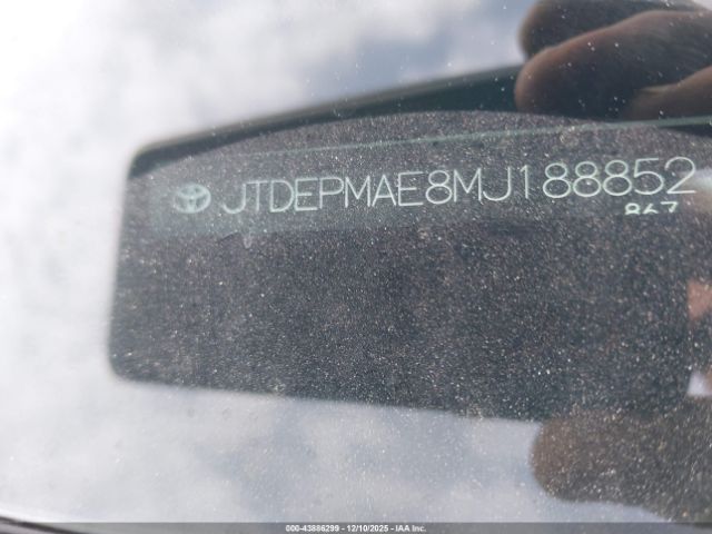 Toyota Corolla Le Image 16