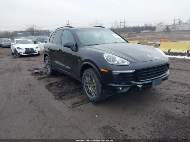  Salvage Porsche Cayenne E-hybrid