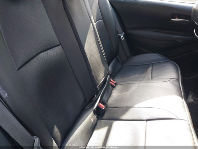 Toyota Corolla Le Image 17