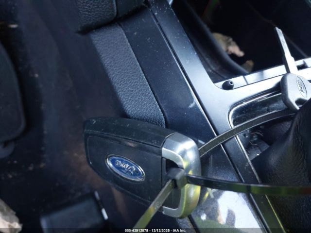 Ford Explorer Xlt Image 10