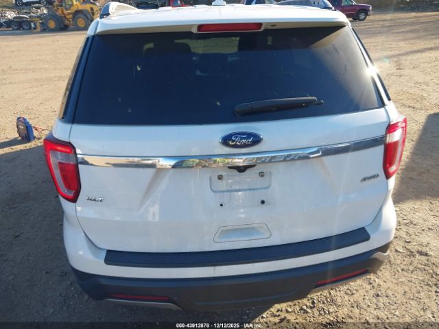 Ford Explorer Xlt Image 12