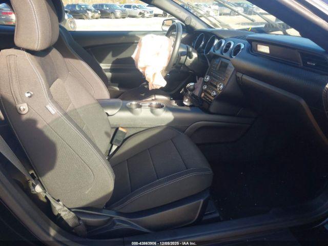 Ford Mustang V6 Image 13