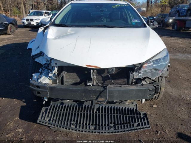 Toyota Corolla Se Image 10