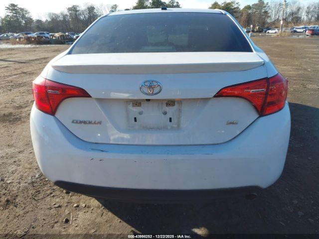 Toyota Corolla Se Image 14