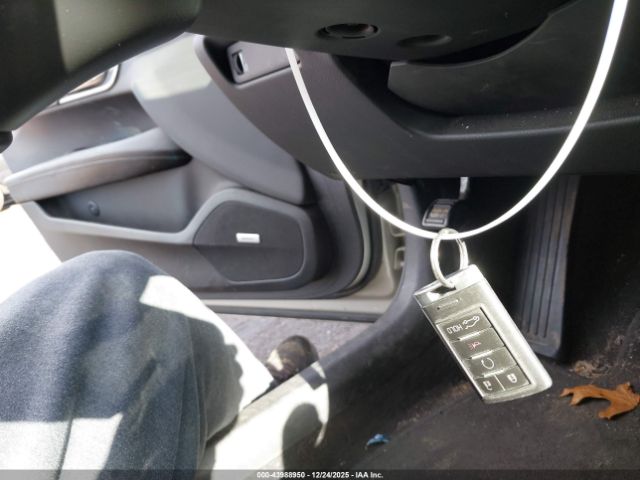 Cadillac ATS Standard Image 11